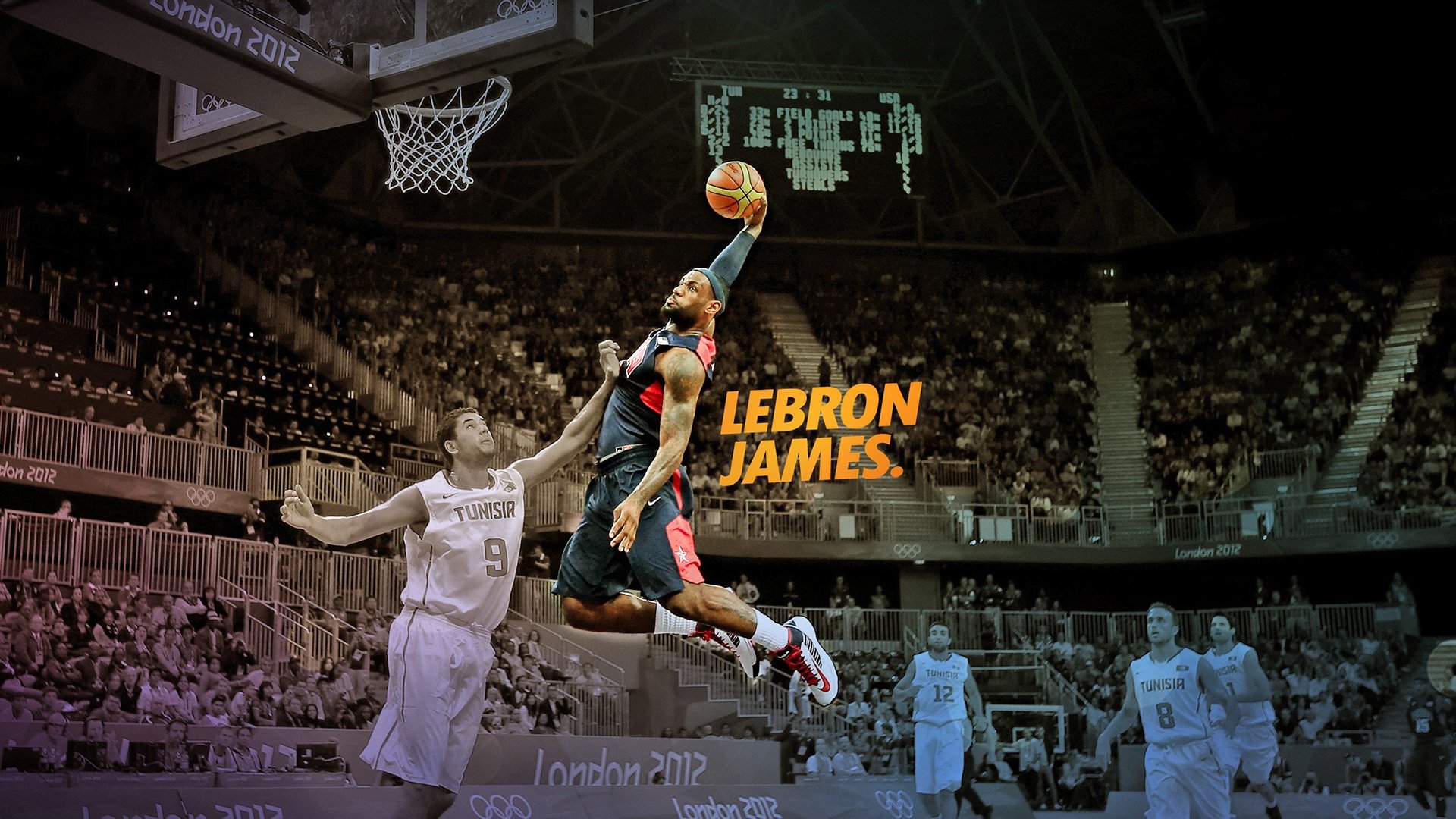 拼搏精神：双方攻防激烈，比赛氛围一触即发！，赛场上拼搏精神